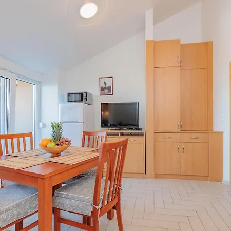 Mlasina-6 By Interhome