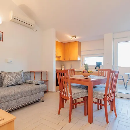 Mlasina-6 By Interhome *