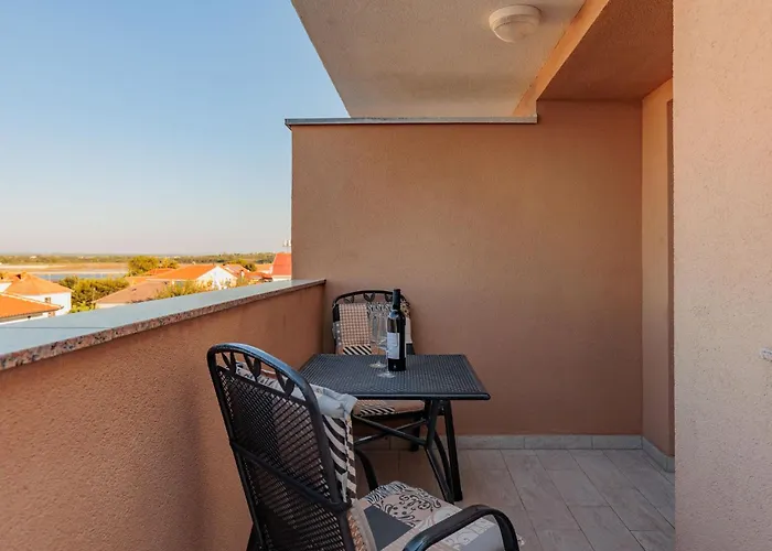 Apartamento Mlasina-6 By Interhome *