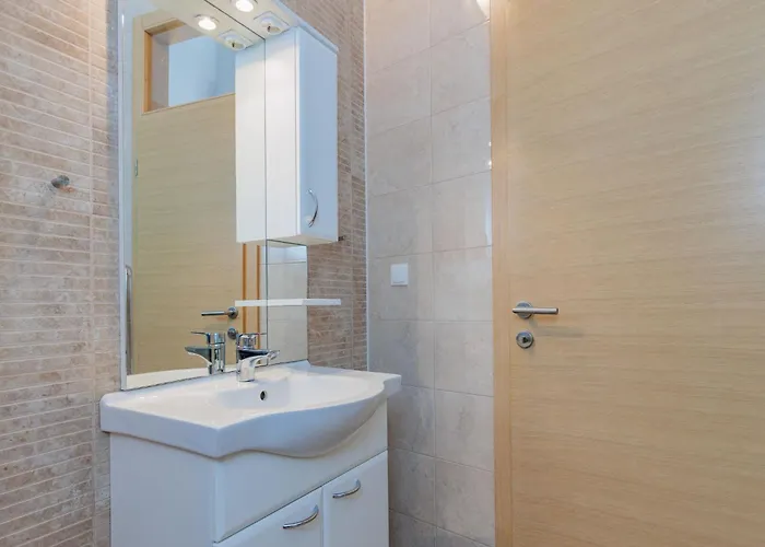 Mlasina-6 By Interhome * 宁