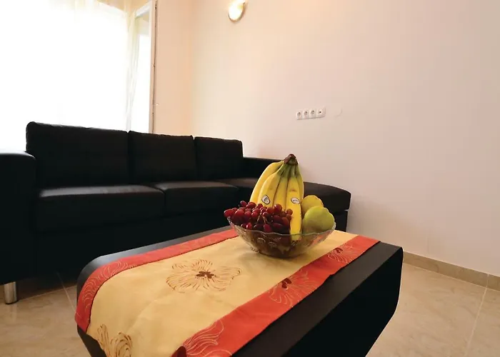 Apartamento Mlasina-6 By Interhome *