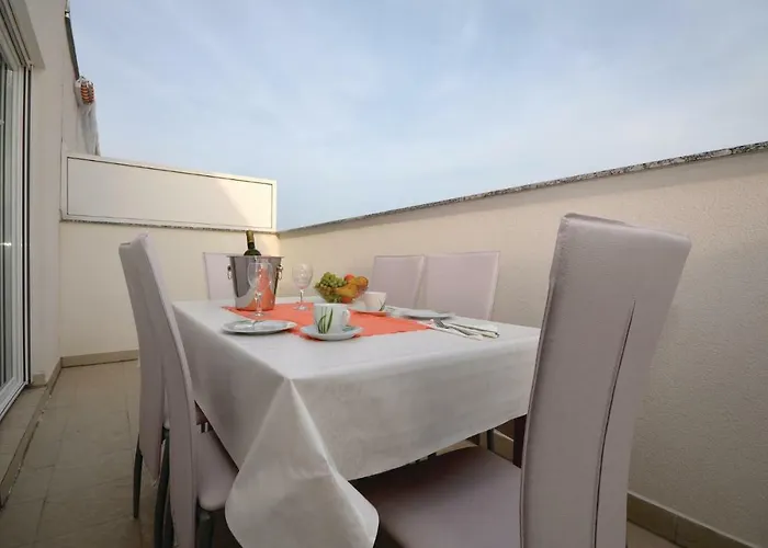 公寓 Mlasina-6 By Interhome *