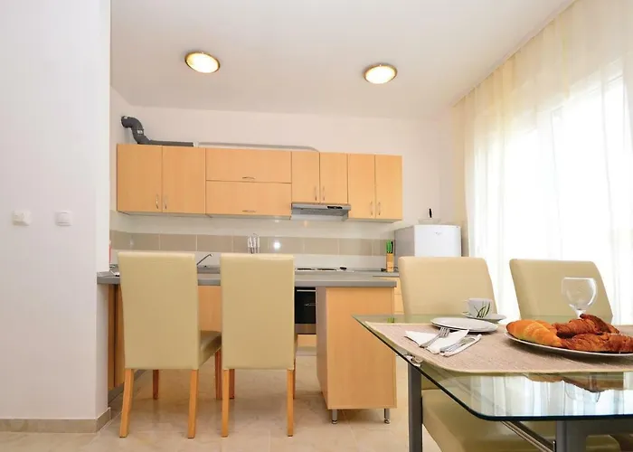 Mlasina-6 By Interhome * 宁